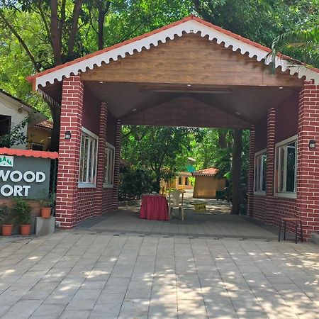 Pinewood Resort คาร์จัต ภายนอก รูปภาพ