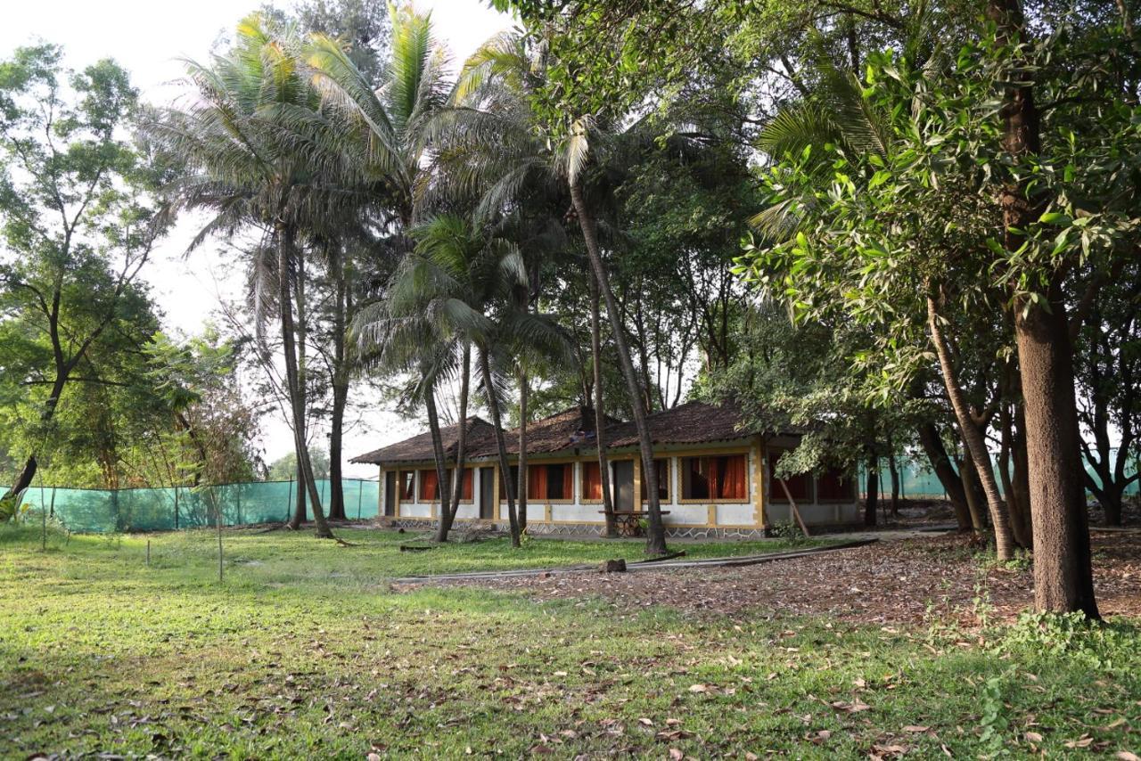 Pinewood Resort คาร์จัต ภายนอก รูปภาพ
